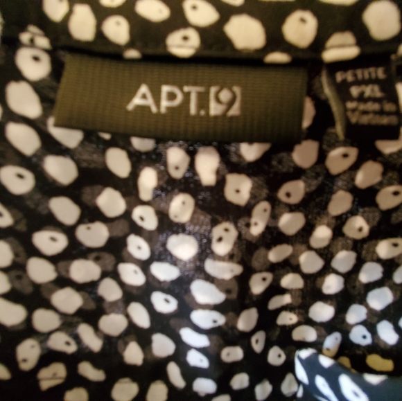 PXL black and white blouse - Picture 3 of 4